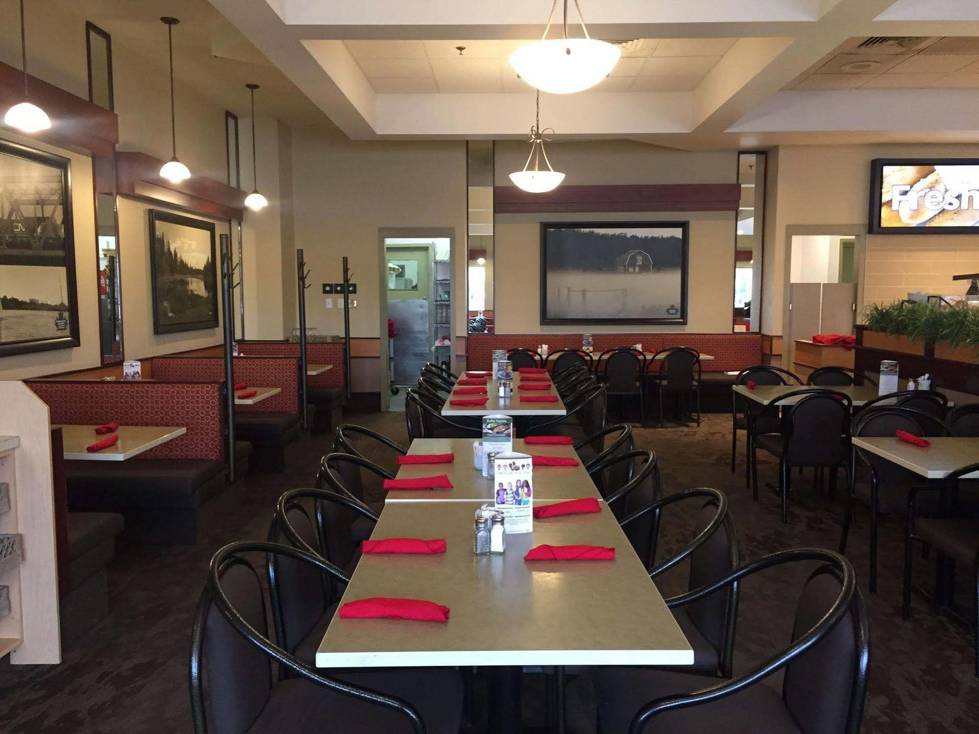 Canad Inns Destination Centre Transcona Winnipeg Kültér fotó